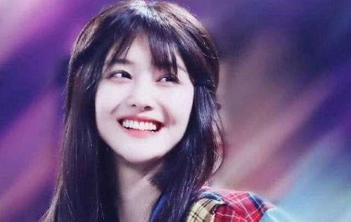 全娱乐圈都在吃瓜歌手,全明星阵容集体“吃瓜”歌手